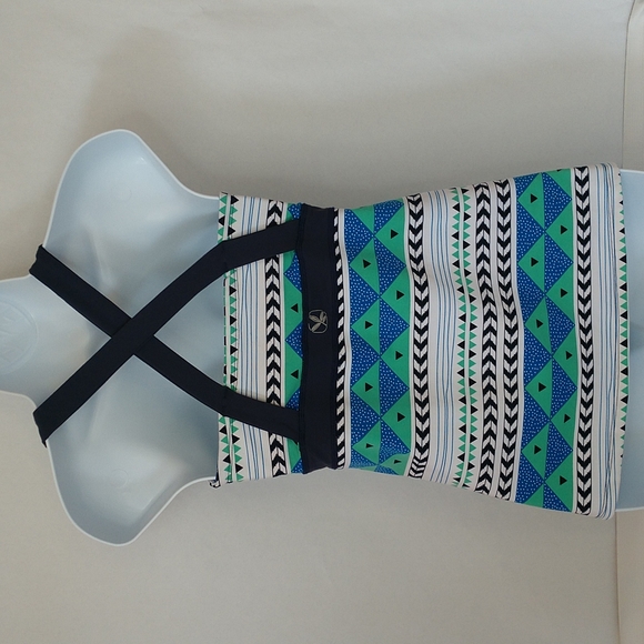 Carve Designs Tanki top. Size M - Picture 2 of 9